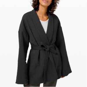 Lululemon Serene Travel Wrap black size 6 jacket cozy oversized fit